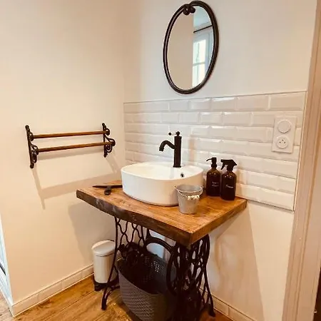 La Maison De Caillou * La Roche-Chalais