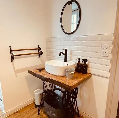 La Maison De Caillou * La Roche-Chalais